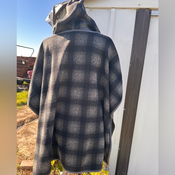 EDDIE BAUER WOMENS TUNIC KANGAROO POCKET PLAID BLACK AND GRAY NWOT - Picture 7 of 7